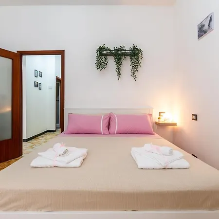 A Due Passi Dalle Onde Apartment *